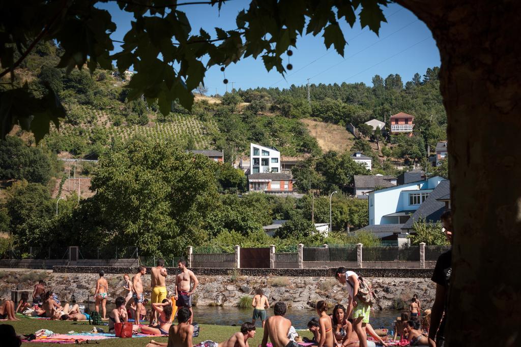 Hostal Tres Campanas Villafranca Del Bierzo Exteriér fotografie