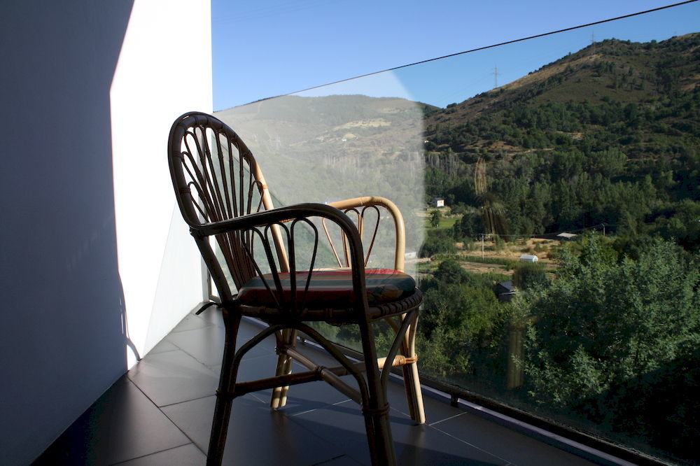 Hostal Tres Campanas Villafranca Del Bierzo Exteriér fotografie